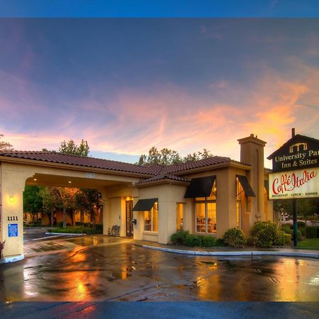 University Park Inn & Suites Davis Extérieur photo