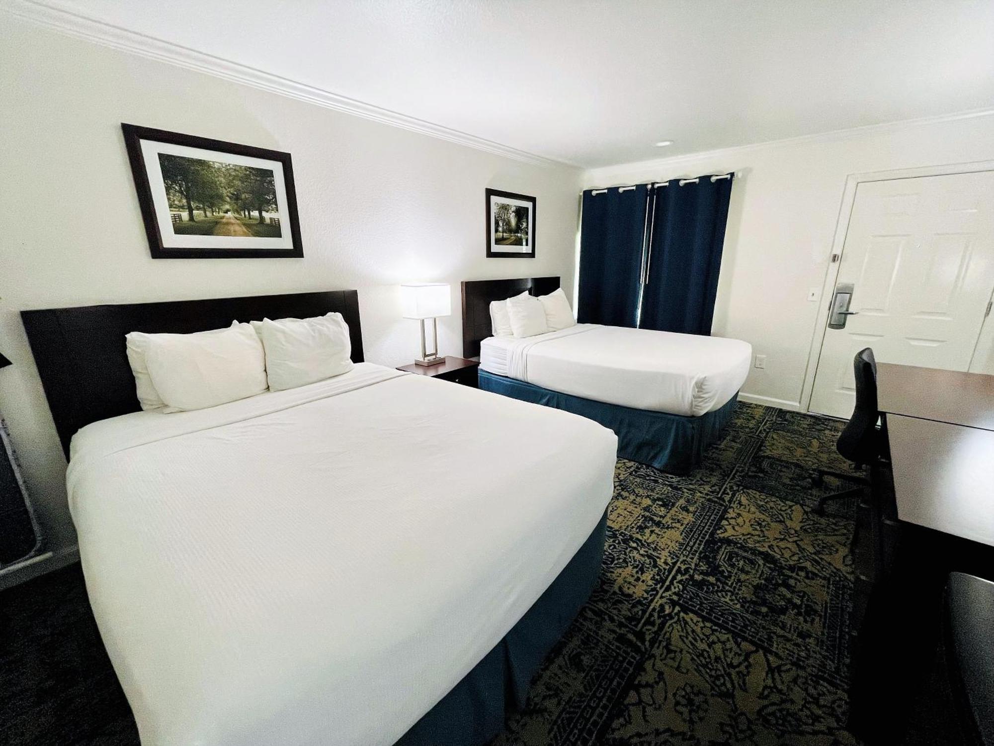 University Park Inn & Suites Davis Extérieur photo